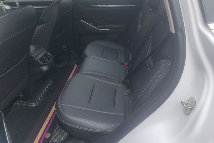 哈弗H6 2021款 第三代 1.5T 自动两驱Supreme中控内饰21