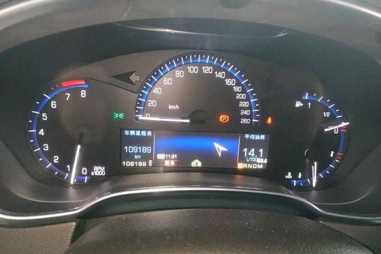 凯迪拉克SRX 2014款 3.0L 豪华型中控内饰14