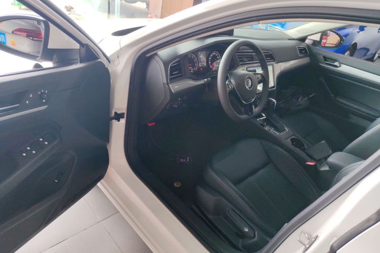 大众 凌渡 2019款 230TSI DSG风尚版 国VI中控内饰20