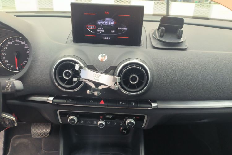 奥迪A3 2014款 Sportback 35 TFSI 自动舒适型中控内饰16