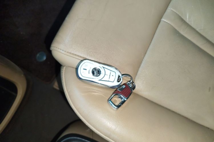 别克GL8 2017款 ES 28T 豪华型 国V中控内饰11