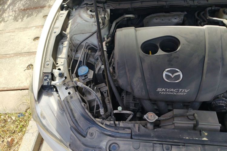 马自达 阿特兹 2014款 2.0L 蓝天豪华版局部细节9006