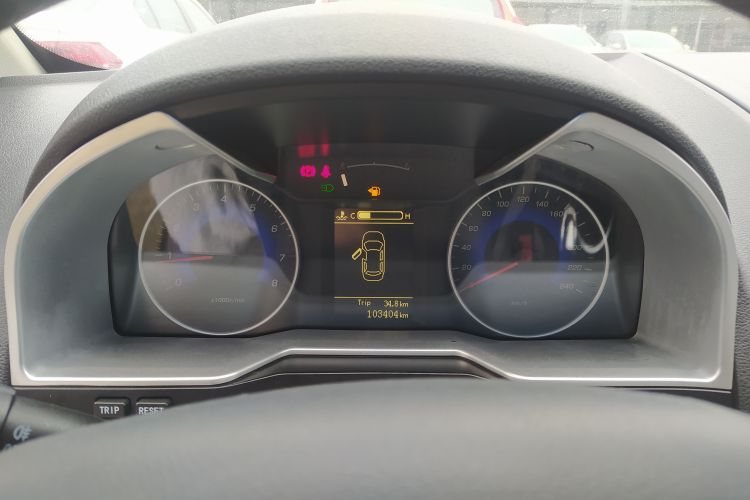 吉利汽车 帝豪 2014款 三厢 1.5L 手动精英型中控内饰14