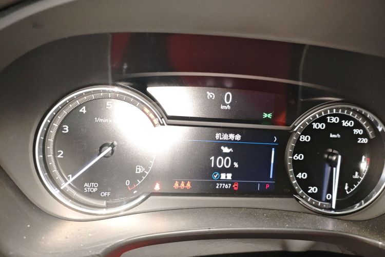 凯迪拉克XT4 2023款 28T 两驱豪华型中控内饰14