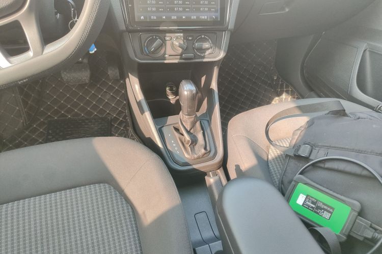 大众 桑塔纳 2017款 浩纳 1.6L 自动风尚版中控内饰18