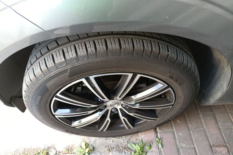 沃尔沃XC60 2019款 T5 四驱智雅豪华版 国VI车身外观6004