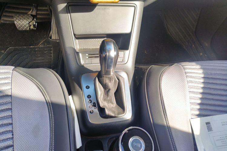 大众 途观 2017款 300TSI 自动两驱丝绸之路风尚版中控内饰18