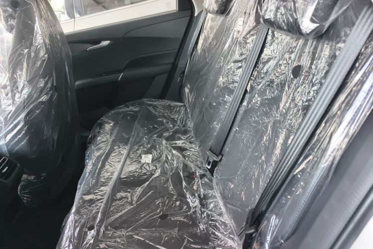 长安 逸动 2025款 蓝鲸 1.5T 500Bar尊贵型中控内饰21