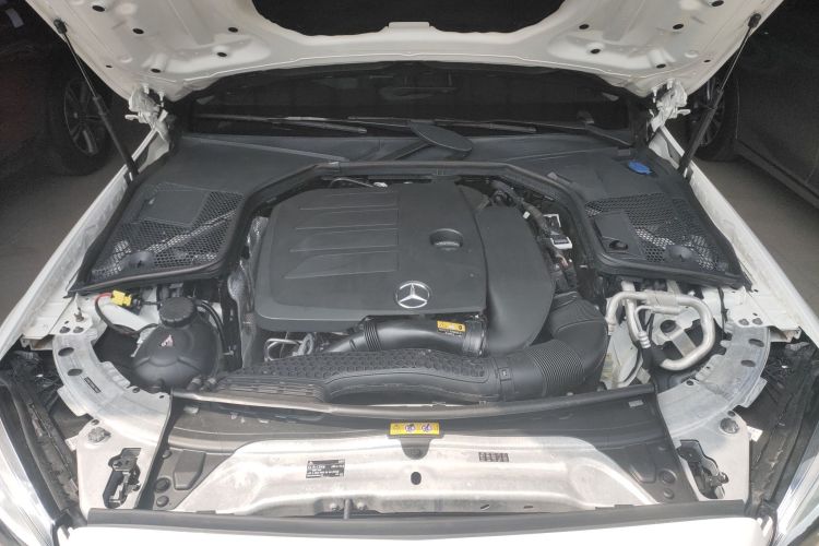 奔驰C级 2021款 C 200 L 时尚型运动版机舱底盘24
