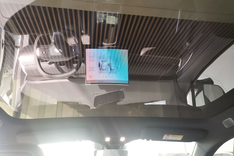 乐道L60 2024款 60kWh 后驱版中控内饰22