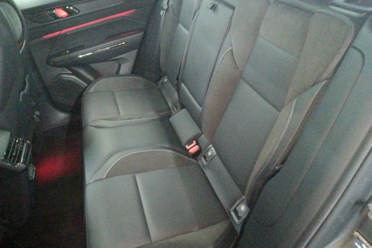 领克01 2021款 2.0TD 四驱劲Halo中控内饰21