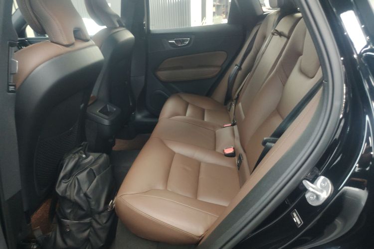 沃尔沃XC60 2024款 B5 四驱智远豪华版中控内饰21