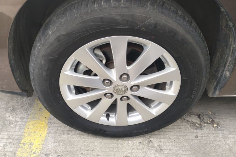 别克GL8 2018款 28T 舒适型 国VI车身外观6007