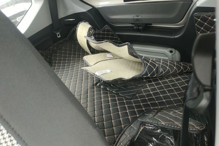 五菱汽车 宏光MINIEV 2024款 第三代 215km 进阶版中控内饰7004