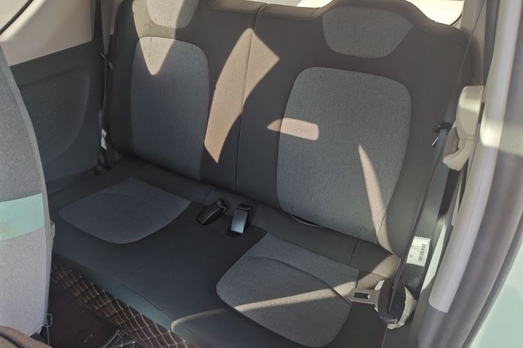 五菱汽车 宏光MINIEV 2021款 马卡龙时尚款 磷酸铁锂中控内饰21