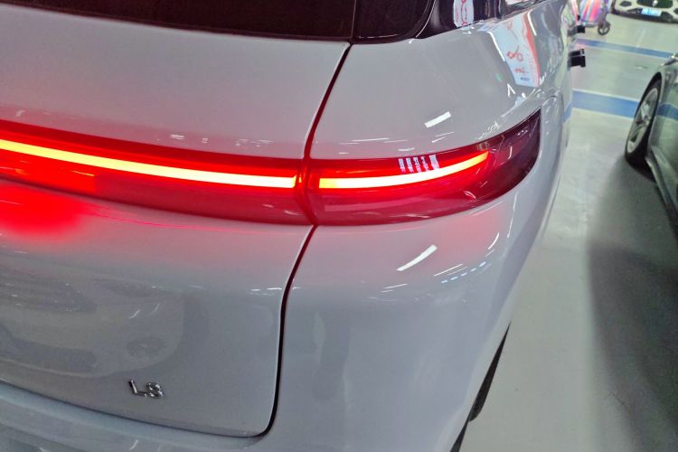 理想汽车 理想L8 2023款 Pro车身外观6006