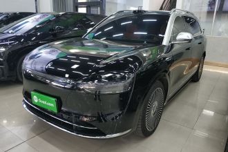 鸿蒙智行 问界M9 2025款 增程 Ultra版 52kWh 6座版