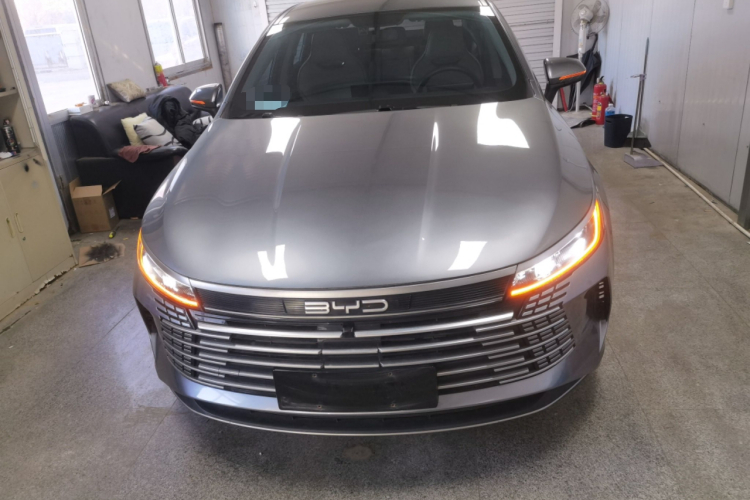 比亚迪 驱逐舰05 2023款 冠军版 DM-i 120KM 尊贵型车身外观2