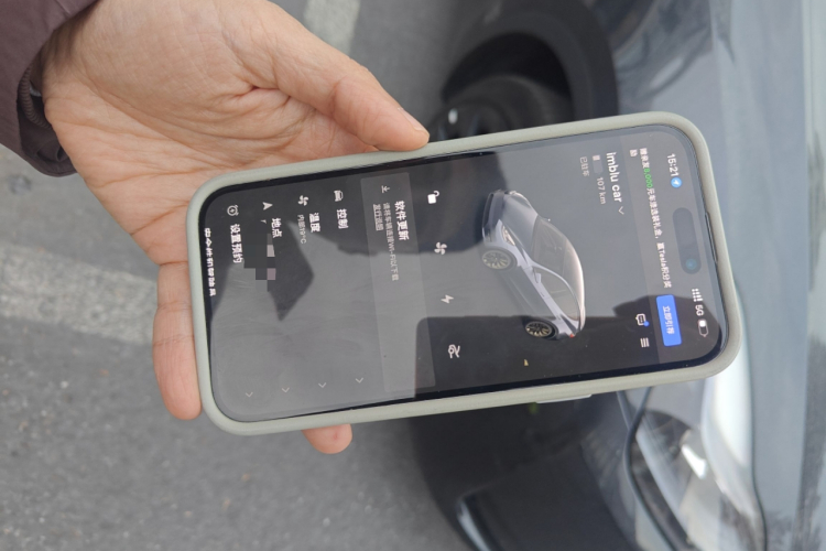 特斯拉 Model Y 2024款 后轮驱动版中控内饰11