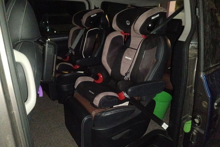 上汽大通MAXUS 大通G10 2014款 2.0T 自动豪华行政版中控内饰21