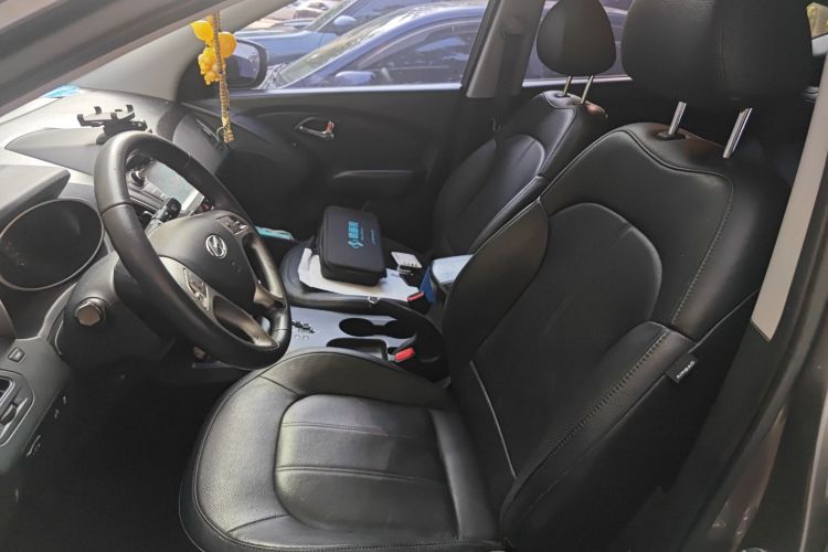 北京现代ix35 2012款 2.0L 自动两驱精英版GLS局部细节19