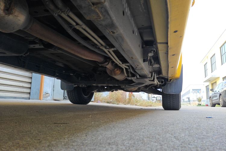 五十铃 瑞迈 2020款 2.8T经典两驱柴油国VI舒享型加长版JE493ZLQ6E局部细节9001