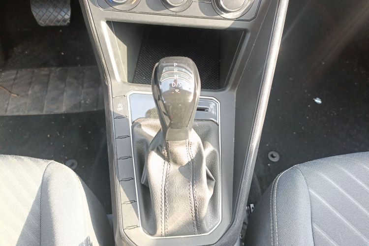 大众 朗逸 2023款 新锐 1.5L 自动新逸版中控内饰18