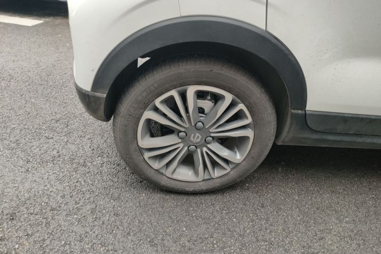 零跑汽车 零跑T03 2024款 403舒享版车身外观6008