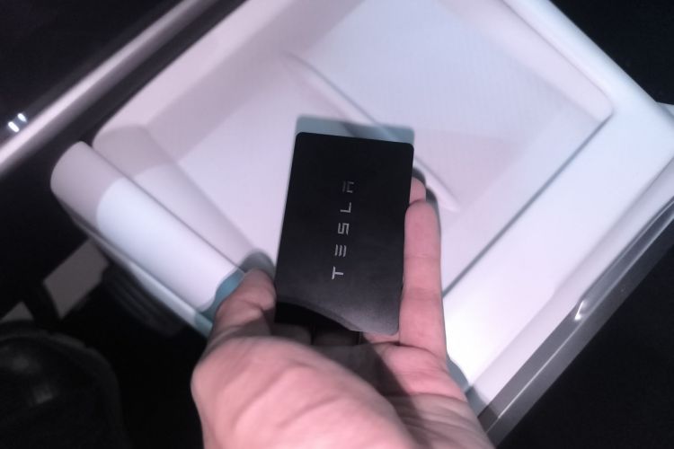 特斯拉 Model 3 2023款 后轮驱动版中控内饰11