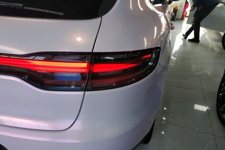 保时捷 2021款 Macan 2.0T车身外观9