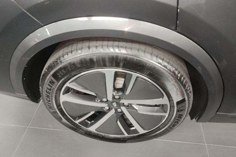 理想汽车 理想L8 2024款 Pro车身外观6008