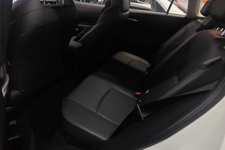 丰田 锋兰达 2023款 2.0L 智能电混双擎 尊贵版中控内饰21