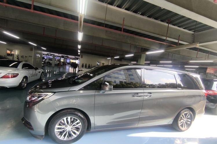 别克GL8 2017款 ES 28T 豪华型 国V车身外观6003