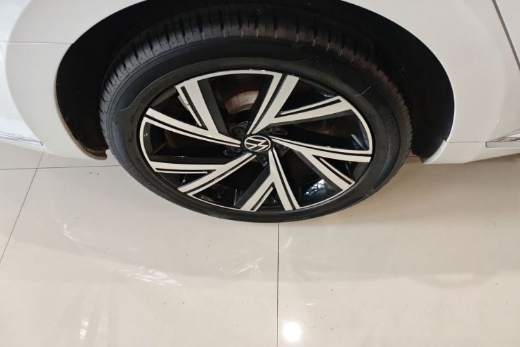 一汽-大众CC 2021款 330TSI 炫目版车身外观6008