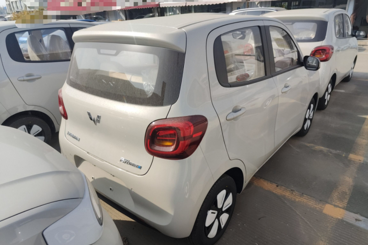 五菱汽车 宏光MINIEV 2025款 四门版 进阶款车身外观6005