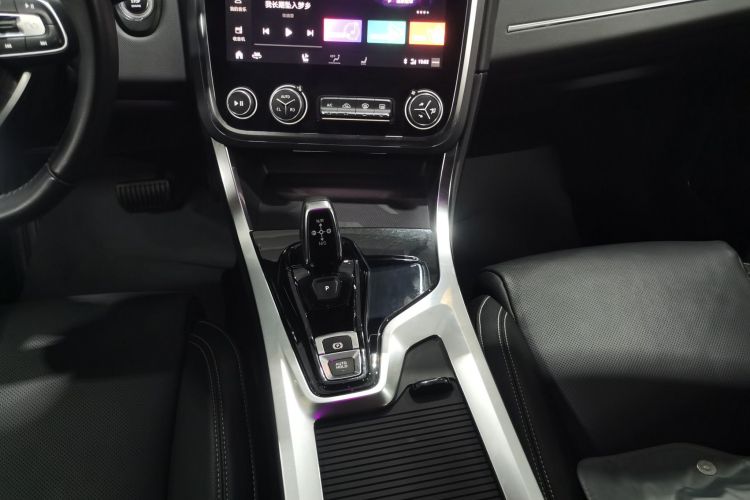 领克01 2019款 2.0T 两驱型Pro版 国VI中控内饰18