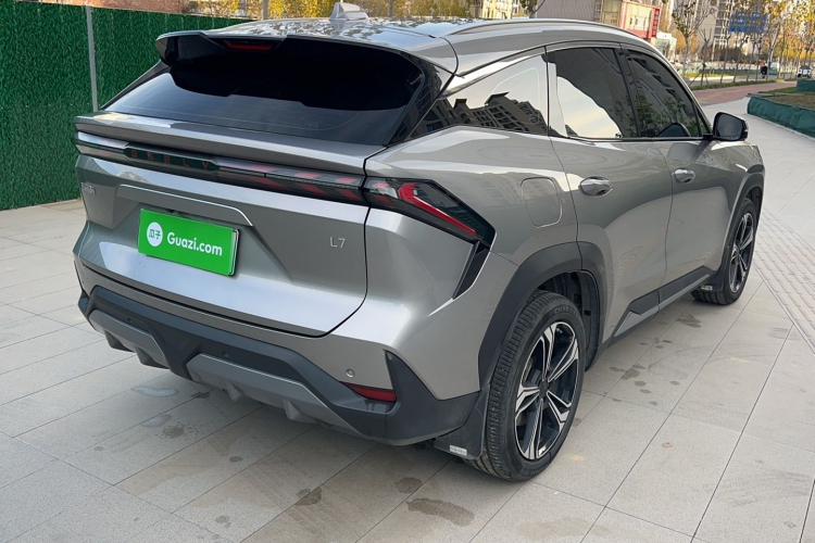 吉利银河 银河L7 2024款 1.5T 115km PLUS  龙腾版车身外观6005