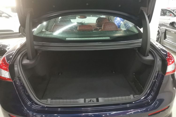 玛莎拉蒂 Ghibli 2020款 3.0T 标准版机舱底盘23