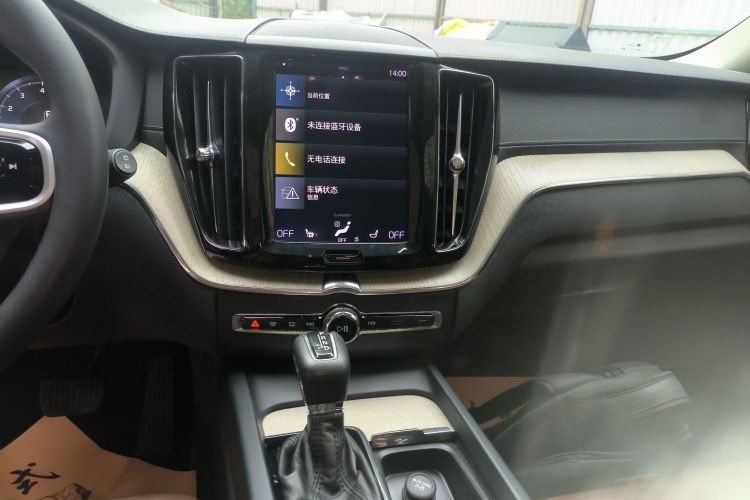 沃尔沃XC60 2019款 T5 四驱智雅豪华版 国V中控内饰16