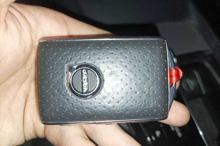 沃尔沃XC60新能源 2019款 T8 E驱混动 智雅运动版 国VI中控内饰7001