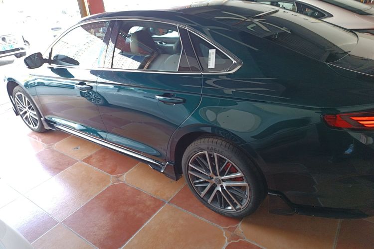 吉利汽车 星瑞 2023款 2.0TD 只此青绿版车身外观4