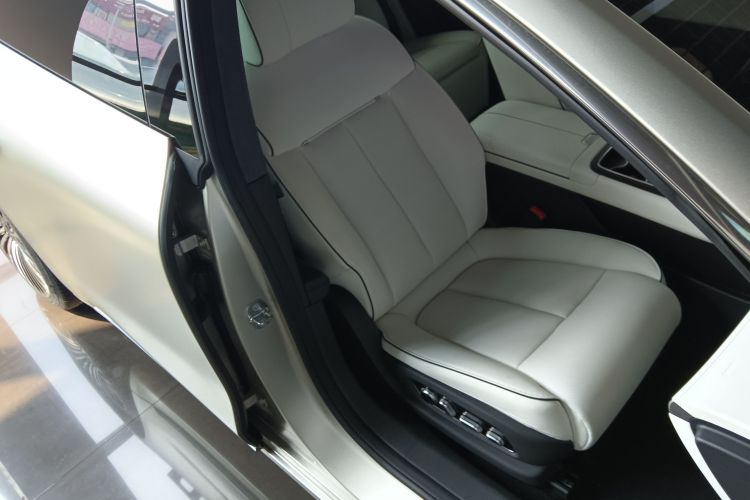 鸿蒙智行 享界S9 2024款 纯电 Ultra 四驱旗舰版局部细节41