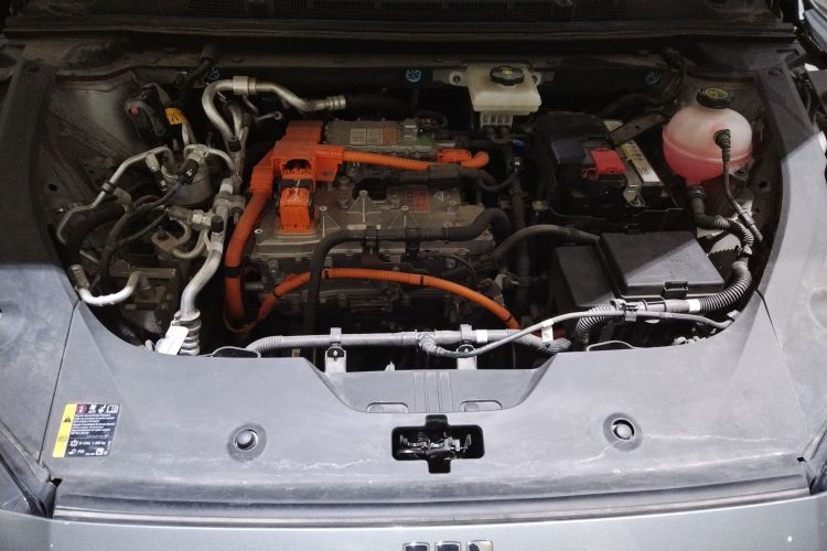 别克E4 2023款 GS版机舱底盘24