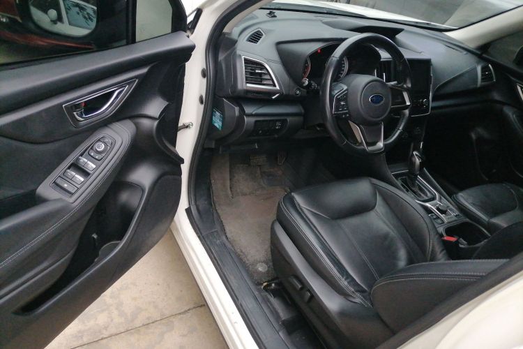 斯巴鲁 森林人 2020款 2.0i 豪华版中控内饰20