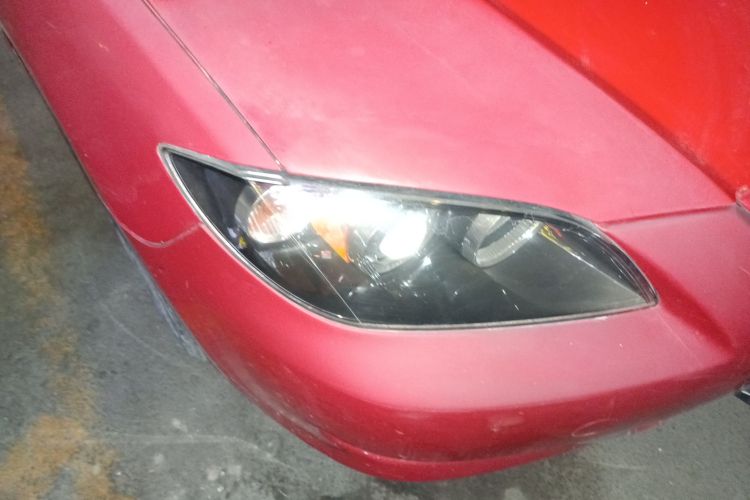 马自达3 2007款 1.6L 自动标准型车身外观8