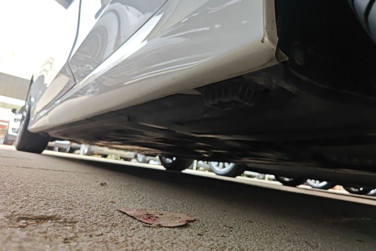 宝马3系 2022款 320Li M运动套装机舱底盘30