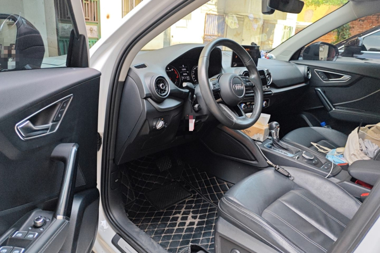 奥迪Q2L 2020款 35 TFSI 时尚动感型中控内饰20