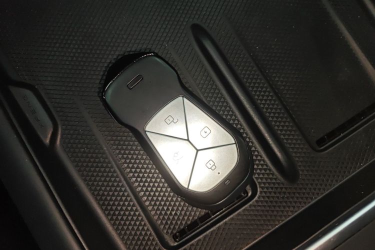 小鹏G6 2023款 755 超长续航 Pro中控内饰7001