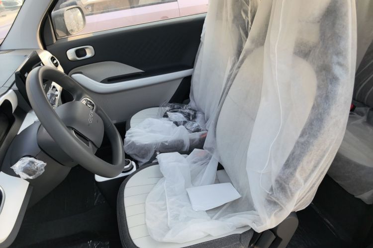 吉利银河 2025款 210km 熊猫卡丁局部细节19