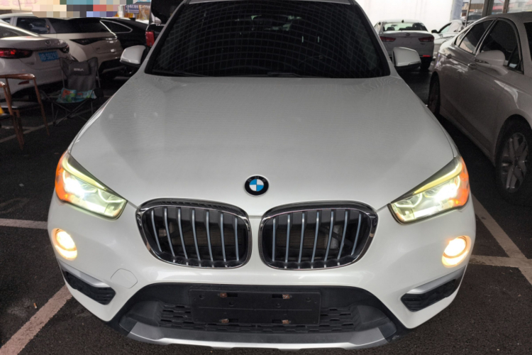 宝马X1 2018款 xDrive20Li 尊享型车身外观6001